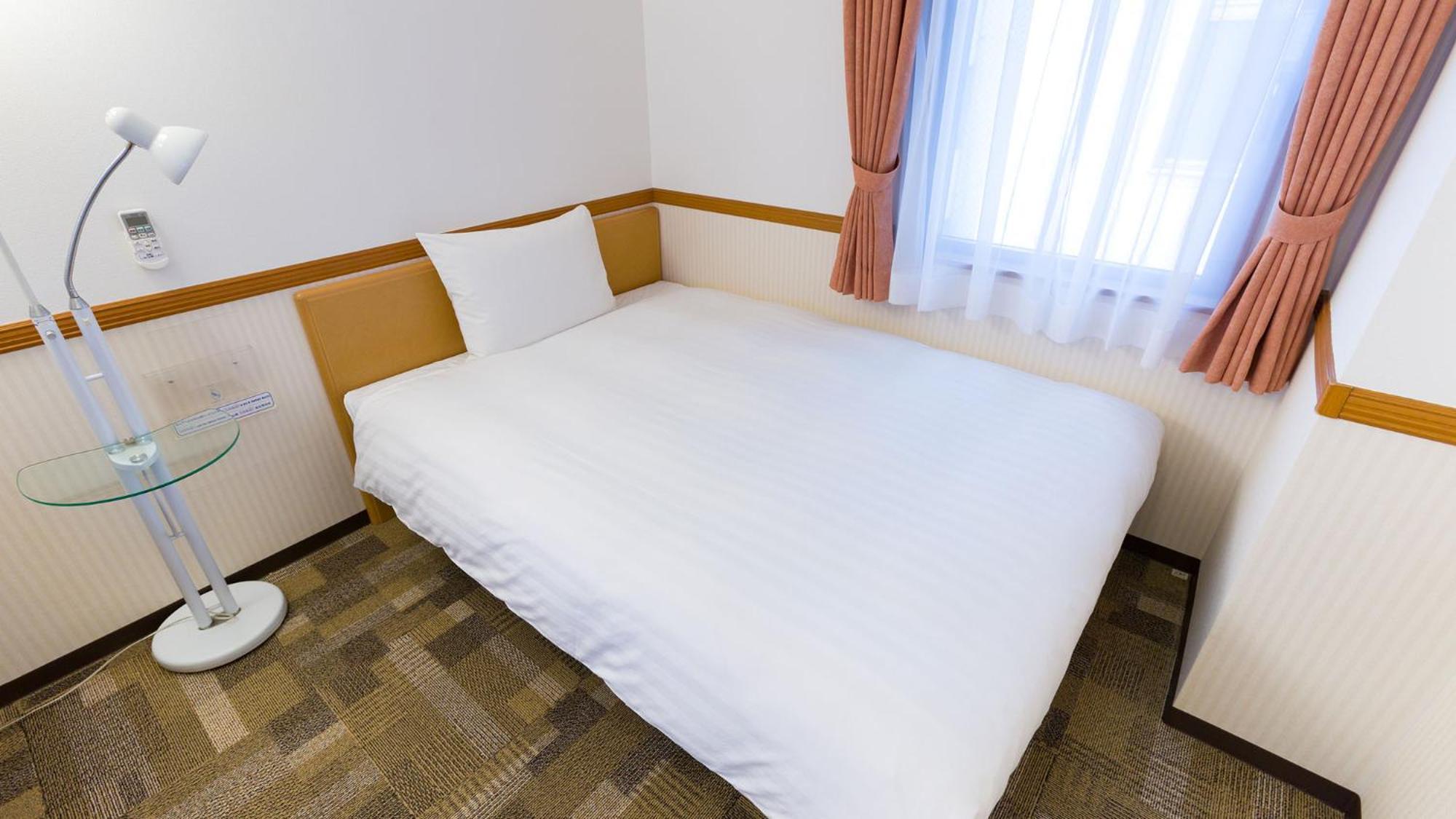 Toyoko Inn Nishitetsu Kurume Eki Higashi Guchi Værelse billede