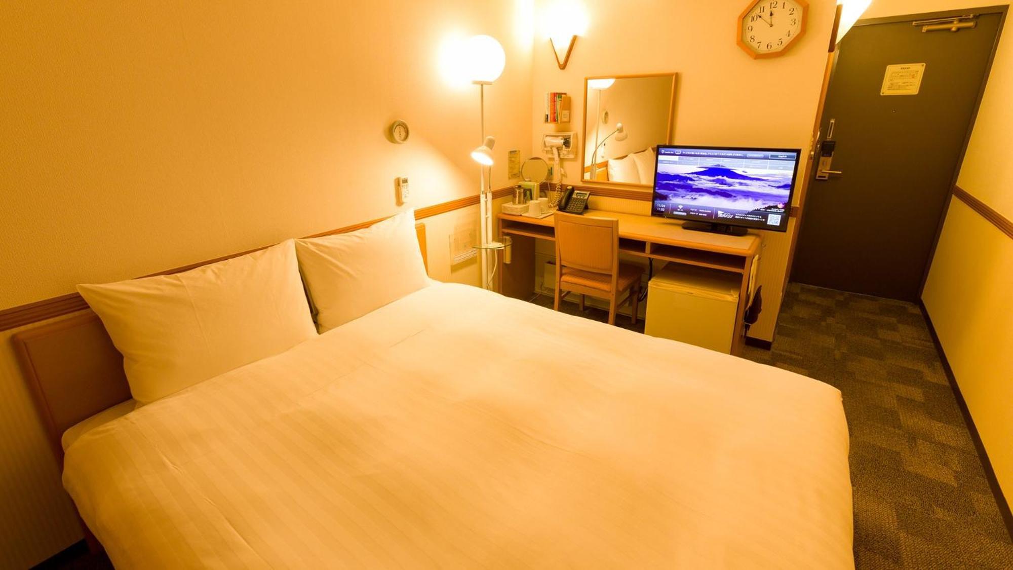 Toyoko Inn Nishitetsu Kurume Eki Higashi Guchi Værelse billede