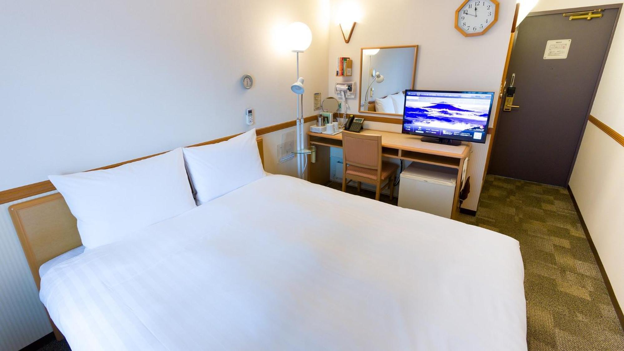 Toyoko Inn Nishitetsu Kurume Eki Higashi Guchi Værelse billede